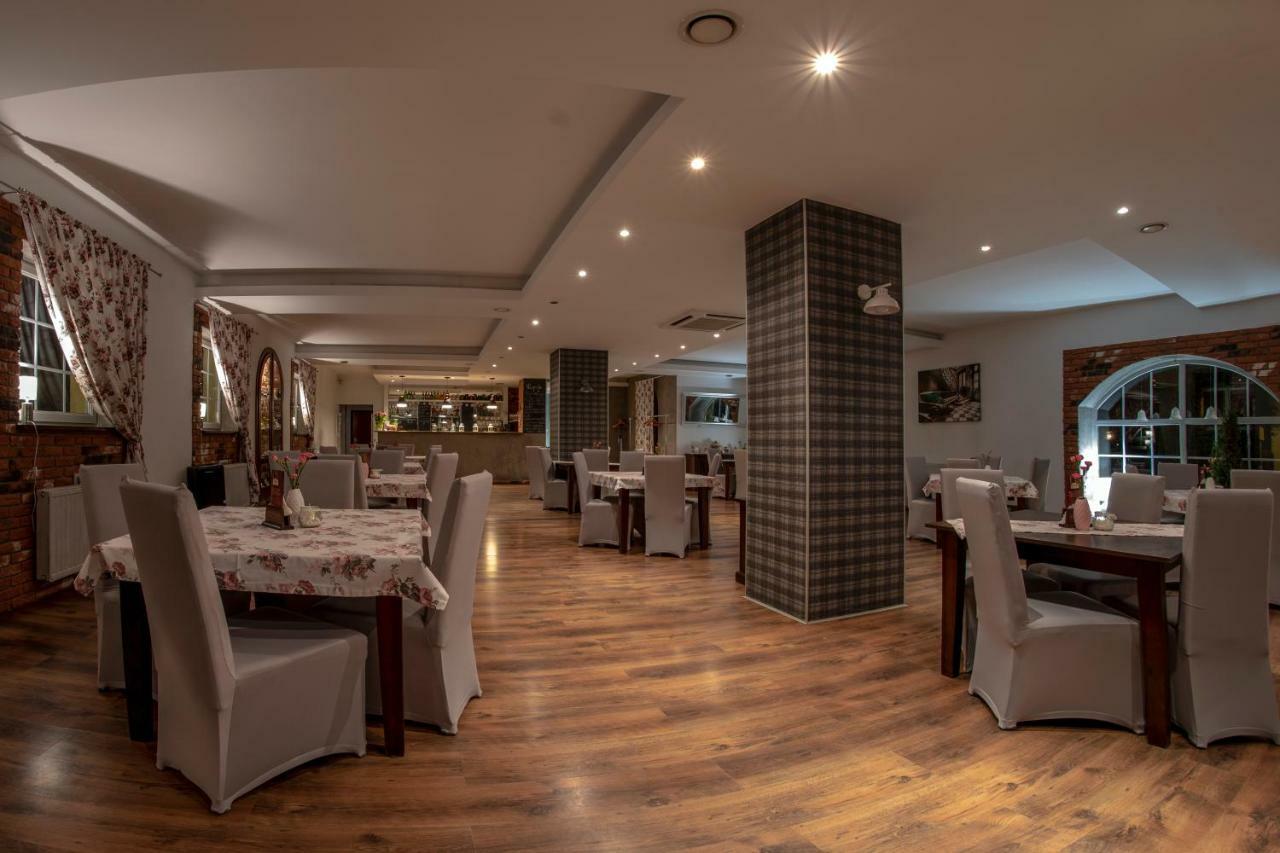 Hotel Sara Koło Eksteriør billede